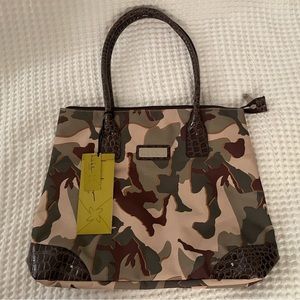 NWT Nicole Miller camouflage tote with zipper closure.